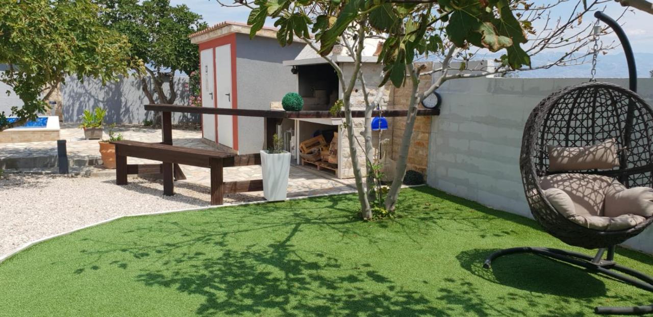 House With Swimming Pool Blue Diamond Apartment Povljana Luaran gambar
